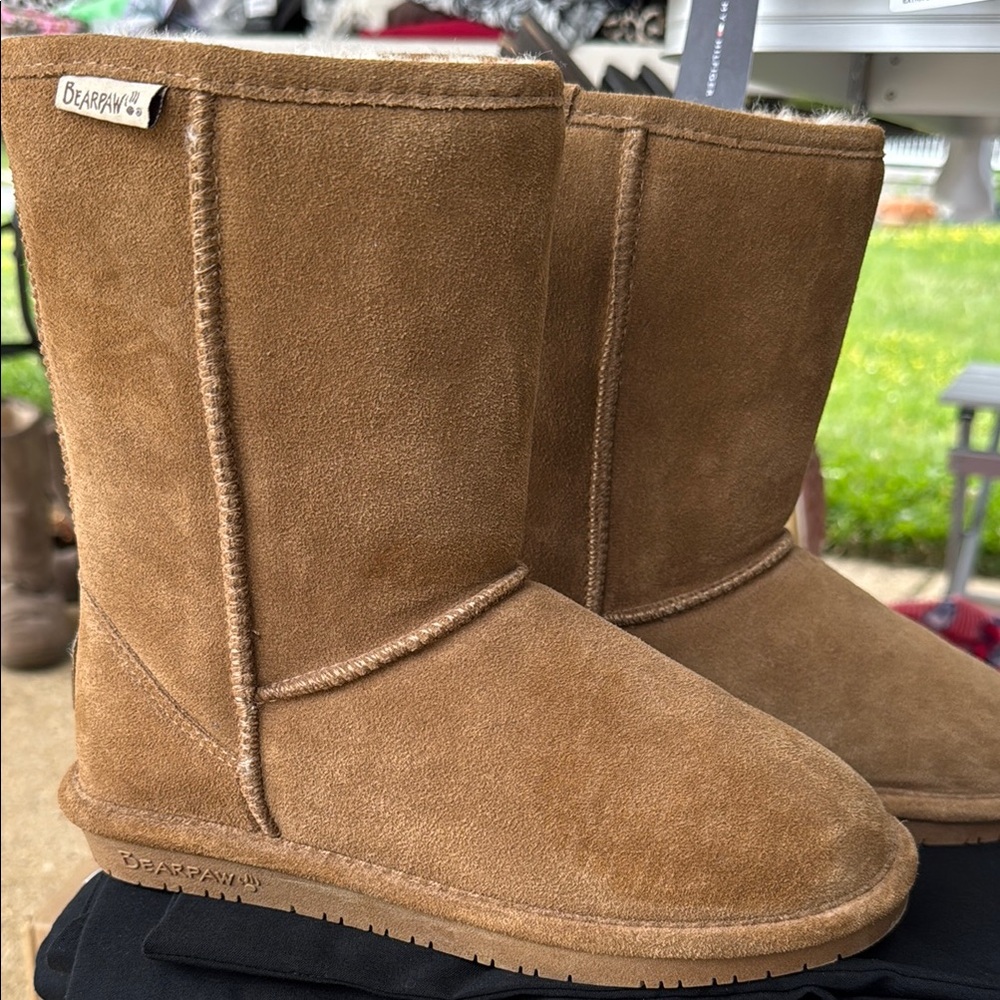 BearPaw Classic Brown Suede Boots